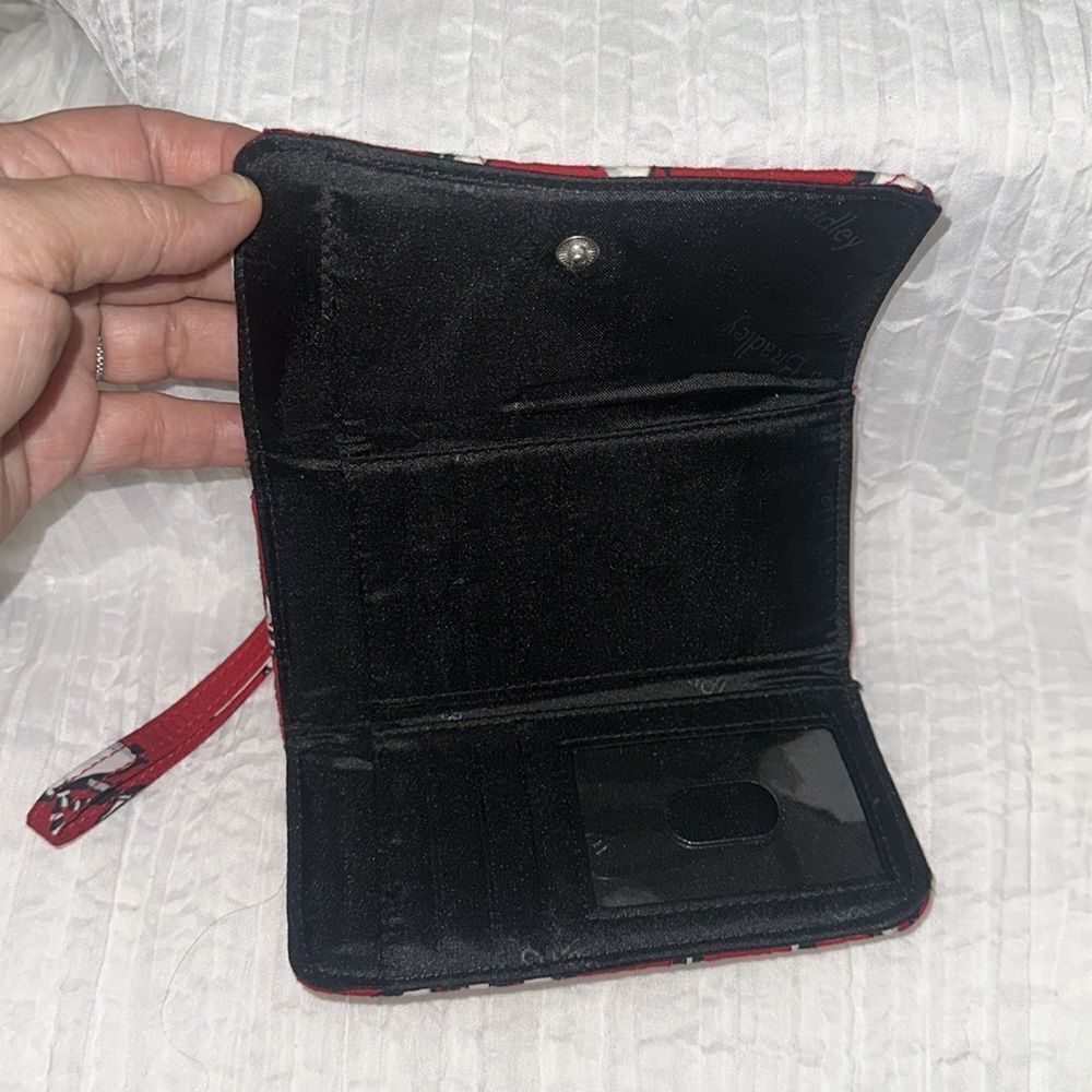 Vera Bradley Red Black White Gray Playful Penguins Wristlet & Small Wallet Set - Picture 4 of 16